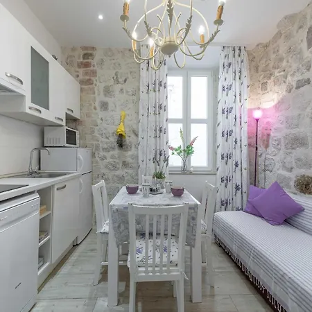 Daire L & L Old Town - One Bedroom Lavander Dubrovnik