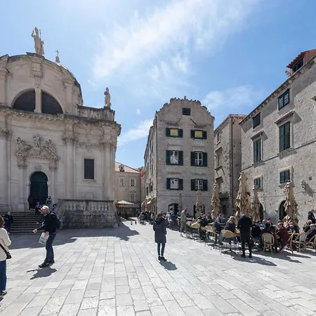 L & L Old Town - One Bedroom Lavander Daire *