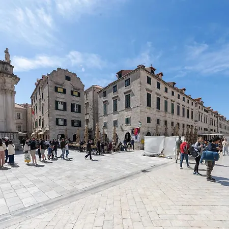 Apartamento L & L Old Town - One Bedroom Lavander *