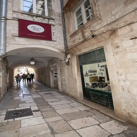 شقة L & L Old Town - One Bedroom Lavander دوبروفينك