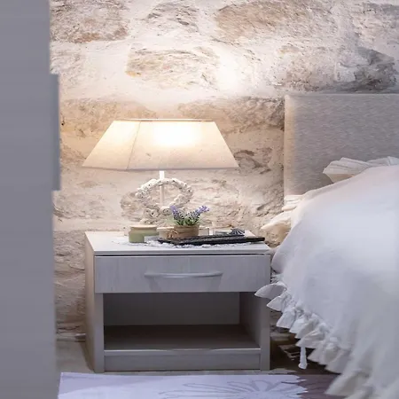 L & L Old Town - One Bedroom * Dubrovnik