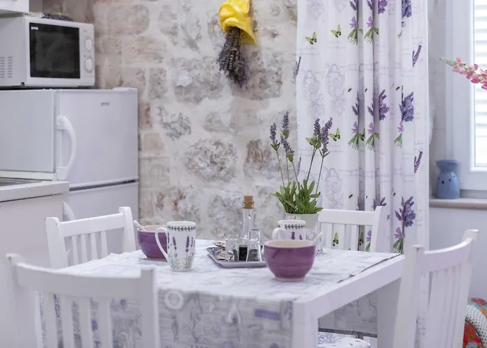 L & L Old Town - One Bedroom Lavander Dubrovnik