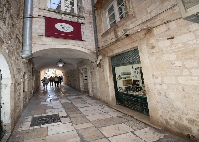 דירה L & L Old Town - One Bedroom Lavander דוברובניק