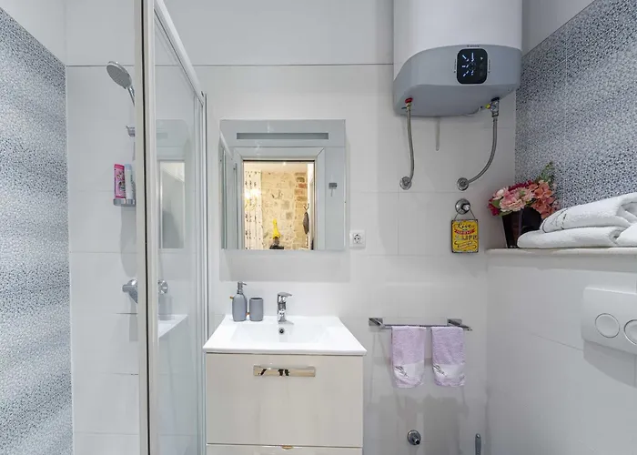 L & L Old Town - One Bedroom Lavander Dubrovnik